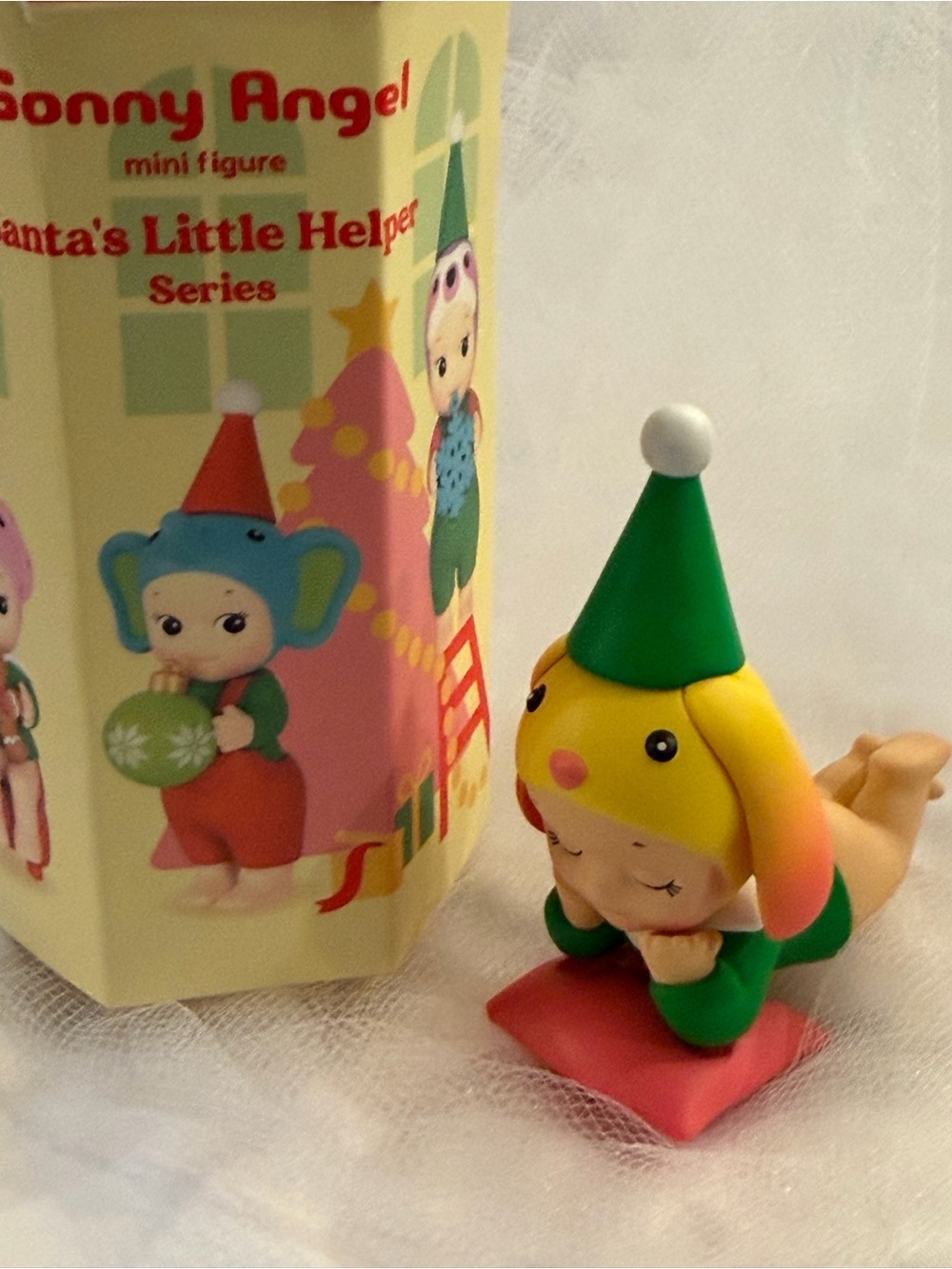 Sonny Angel Santa's Little Helper - Lop Ear Rabbit